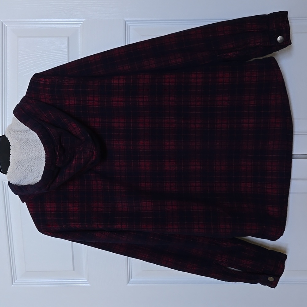 Soho Threads Plaid Button Down Shirt/Jacket with Hood - Picture 4 of 7